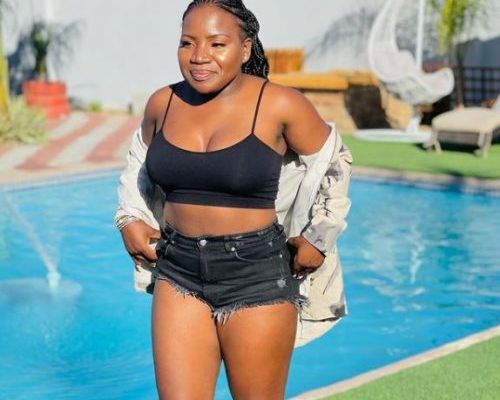 download - Makhadzi explains why her dancer fell (Video) 